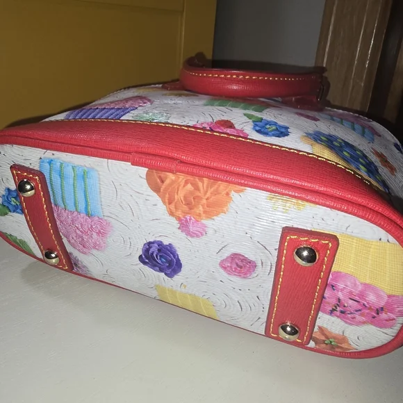 Euc Dooney & Bourke Cupcake Mini Bag - Picture 4 of 5